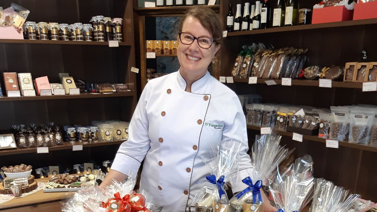 Selma Maria Fuhrmann e seus chocolates: negócio familiar que começou na Páscoa.