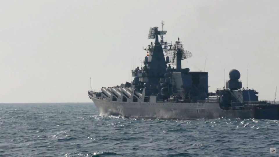 EUA confirmam que principal navio russo foi afundado por ucranianos Fontes do Pentágono afirmam que mísseis que atingiram o principal navio da frota russa são de origem ucraniana. Kremlin nega.