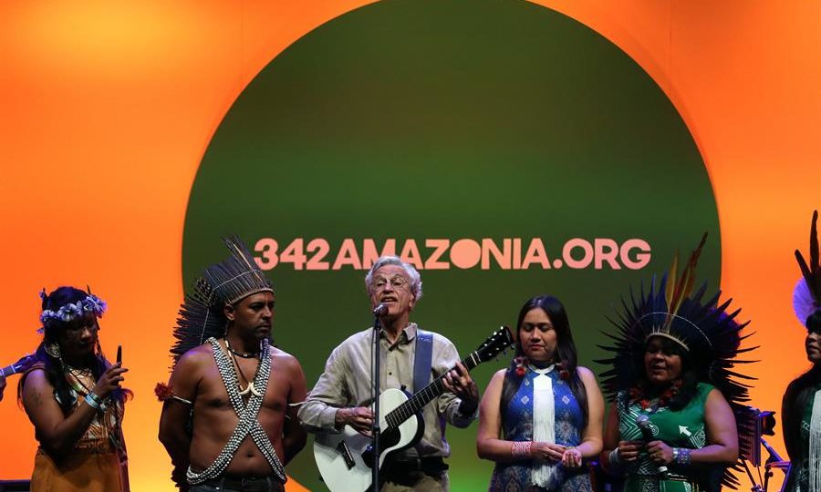 Caetano Veloso participa, em junho de 2019, de evento promovido pelo movimento 342amazonia, Mídia Ninja e Greenpeace.