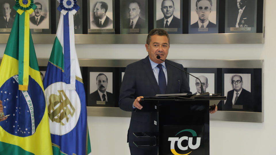 Privatização da Eletrobras: enrolação no TCU prejudica o país privatização da Eletrobras