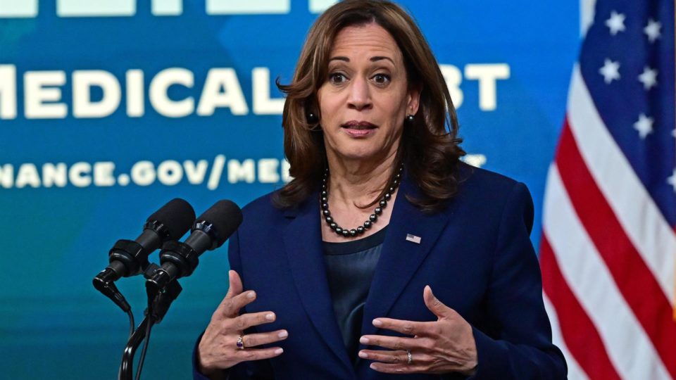 Rússia sanciona Kamala Harris e Mark Zuckerberg A vice-presidente dos EUA, Kamala Harris, está impedida de entrar na Rússia