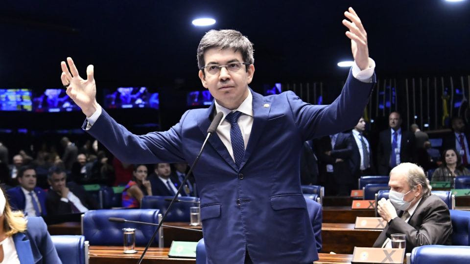 O senador Randolfe Rodrigues