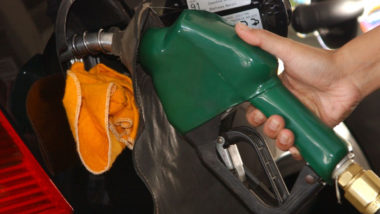 Gasolina brasileira é a 3.ª mais cara em lista que considera poder de compra do consumidor Em ranking que considera o poder de compra do consumidor de 29 países mais a zona do euro, gasolina brasileira é a terceira mais cara.