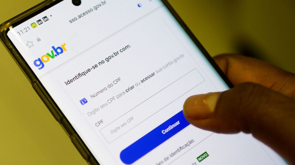 Menos fraudes, gastos e burocracias: o poder da identidade digital O governo federal adotou a acertada estratégia de fazer da plataforma gov.br o centro digital de verificação de identidades.