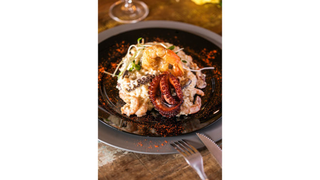 Massas, carnes, peixes e cozinha contemporânea estão à disposição de quem quer um canto agradável e sossegado para uma boa refeição.