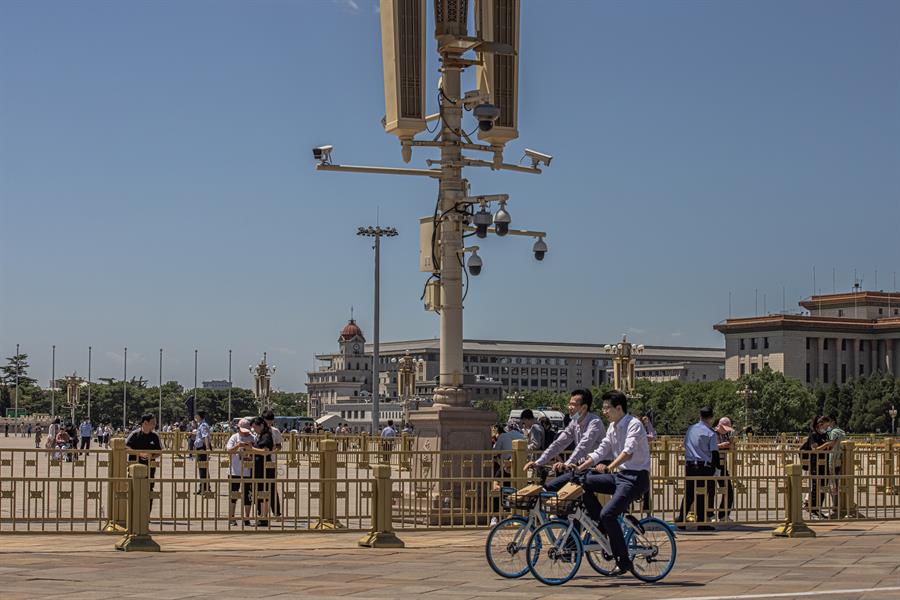 O Partido Comunista Chinês criou um despotismo tecnológico com vigilância onipresente de seus cidadãos O Partido Comunista Chinês criou um despotismo tecnológico com vigilância onipresente de seus cidadãos