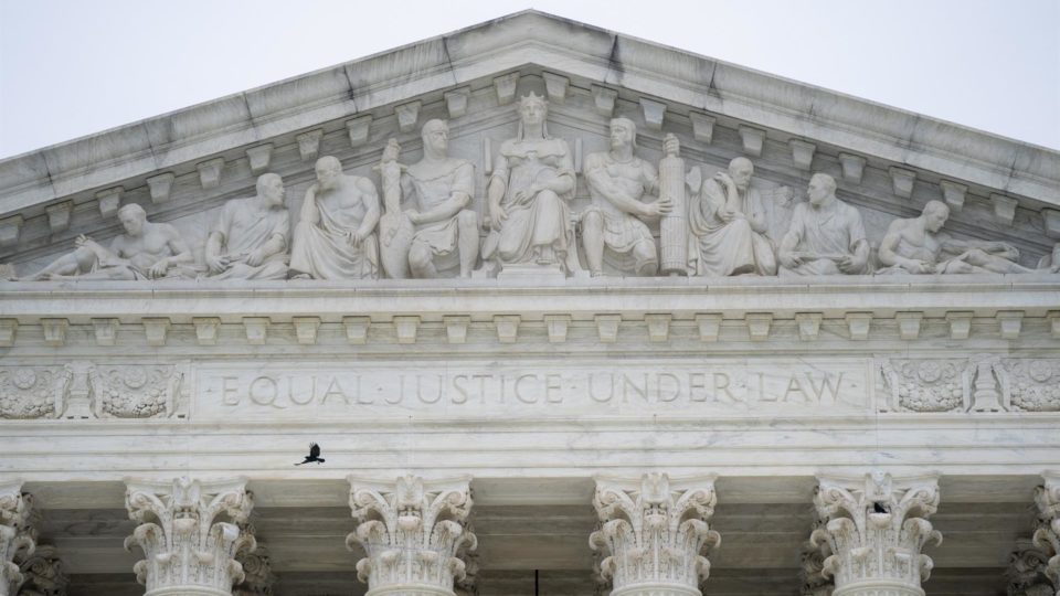 Mais da metade dos estados americanos à espera: o que a derrubada de Roe vs. Wade representaria Fachada da Suprema Corte dos Estados Unidos: decisão oficial sobre o aborto no país deve sair dentro de dois meses