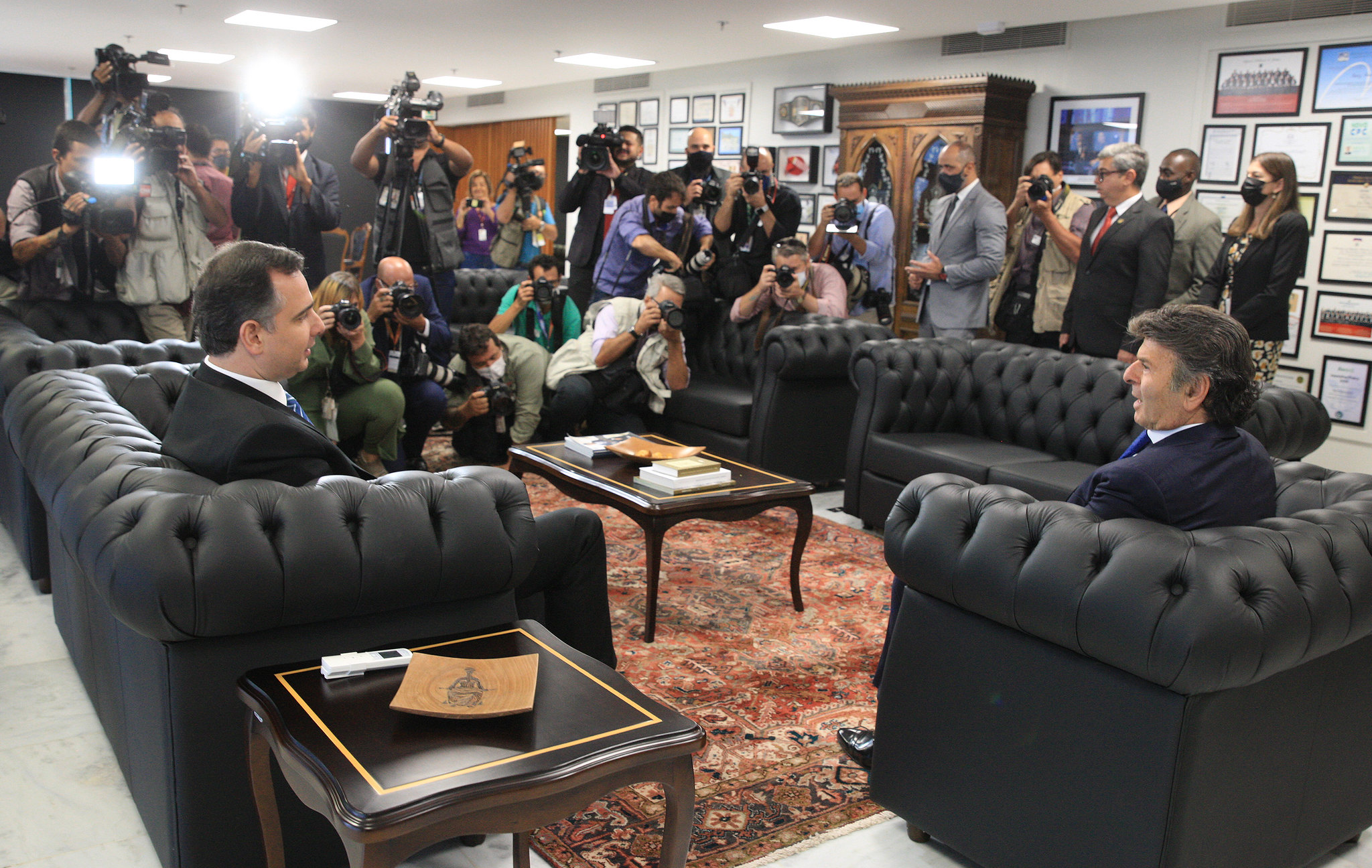 Presidente do Senado, Rodrigo Pacheco, foi recebido pelo presidente do STF, Luiz Fux, nesta terça: senador eleva capital político ao agir como “moderador” na atual crise entre os Poderes