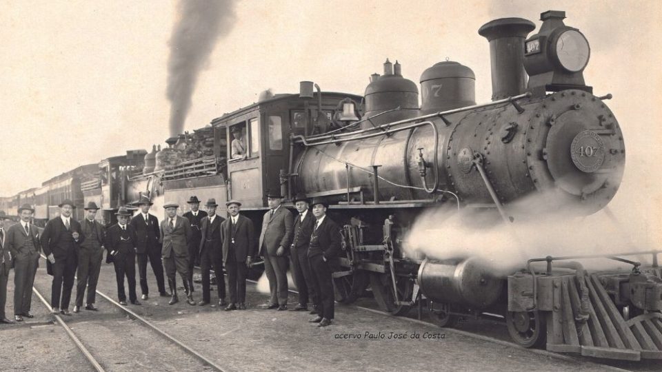 O tempo dourado da ferrovia paranaense O tempo dourado da ferrovia paranaense