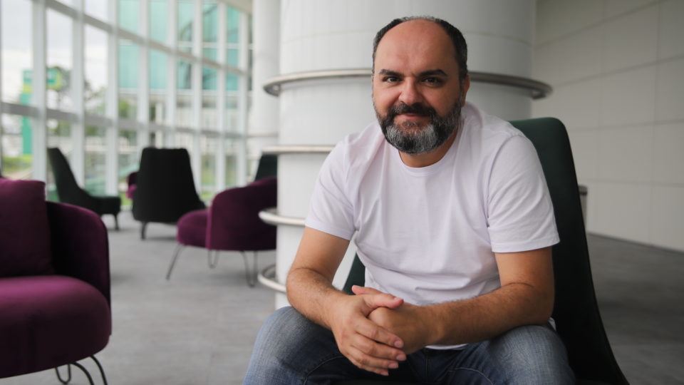 Mentoria gratuita revela os segredos do crescimento de Pequenas e Médias Empresas, através da inovação Especialista em inovação Gustavo Comeli.