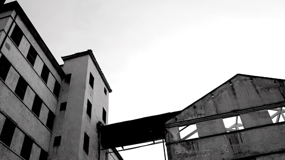 Patrimônio industrial de Curitiba tem sua história recuperada e registrada em livro Iaskara Florenzano lança livro inédito sobre o patrimônio industrial de Curitiba no próximo dia 17 na Biblioteca Pública do Paraná