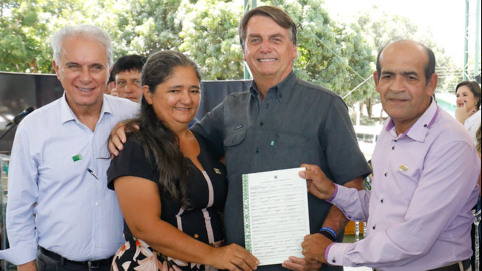 Incra suspende eventos de entrega de títulos de propriedade rural e atividades “não urgentes” Presidente da República, Jair Bolsonaro durante entrega de títulos de propriedade rural no Pará