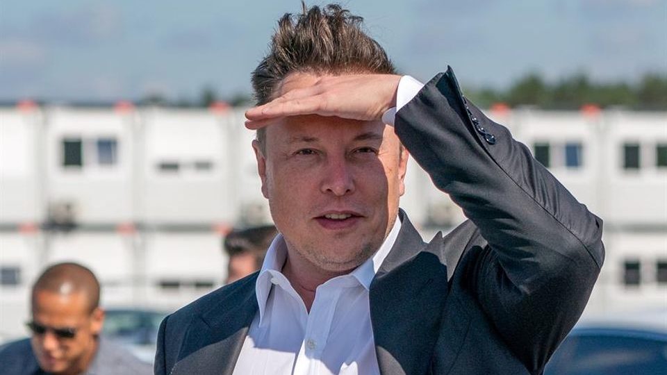 Elon Musk diz que Twitter o acusa de violar acordo de confidencialidade Elon Musk, bilionário dono da empresa de veículos elétricos Tesla.