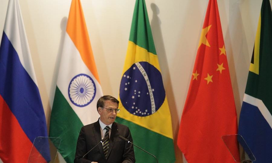 O presidente do Brasil, Jair Bolsonaro, participa do evento Diálogo de Líderes com o Conselho Empresarial do BRICS e o Novo Banco de Desenvolvimento, em 2019.