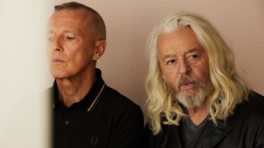 Poderia, por favor, explicar o sofrimento? (parte 1) Curt Smith (esq.) e Roland Orzabal (dir.), que formam o duo Tears for Fears.