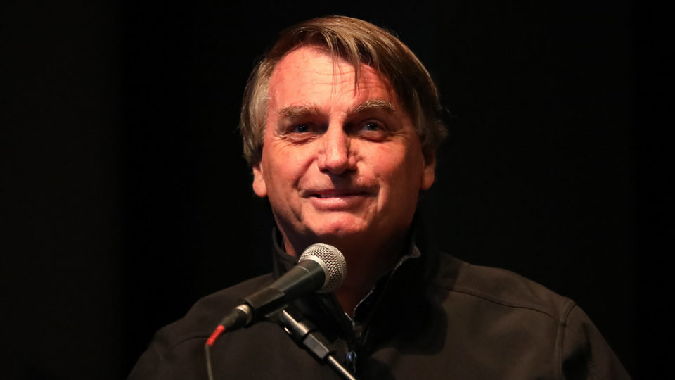 Bolsonaro: "saída deve ser a fiscalização, não o aumento de impostos”