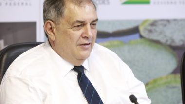 Governo promete “grande chamada” para investir R$ 100 milhões em “hidrogênio verde” O ministro da Ciência, Tecnologia e Inovações, Paulo Alvim
