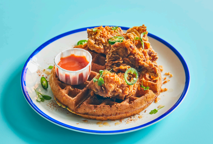 O Chicken Waffles é um dos pratos que fará parte do cardápio do Jamie Oliver&#8217;s  Diner.