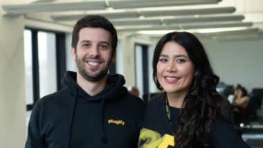 Plugify, fintech de aluguel de equipamentos de TI, capta R$ 120 milhões Alexandre Gotthilf e Paula Mendes Caldeira, fundadores da Plugify.
