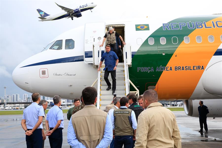 Bolsonaro chega a Recife para visitar áreas afetadas pelas chuvas