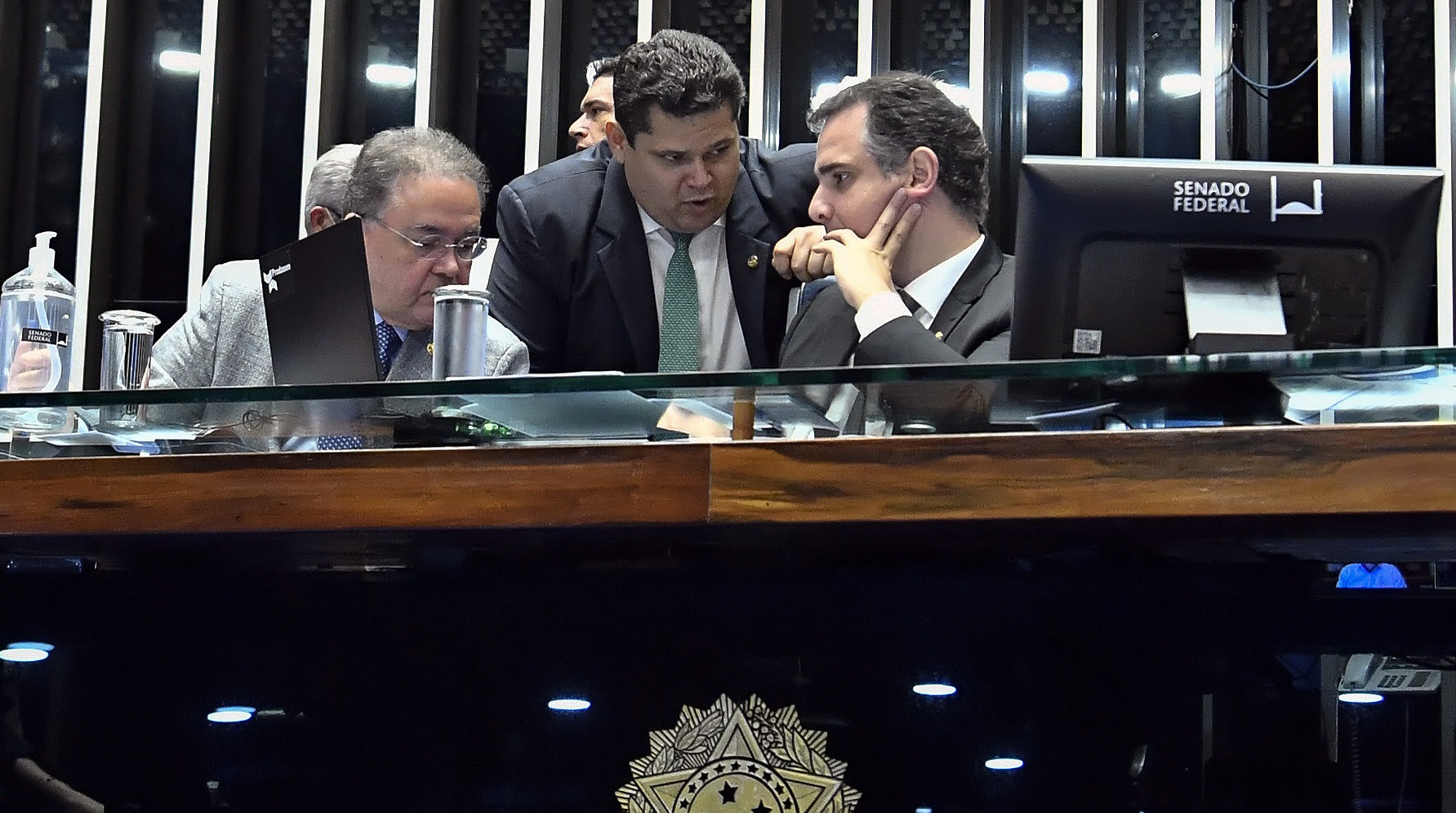 ovo Código Eleitoral em votação.