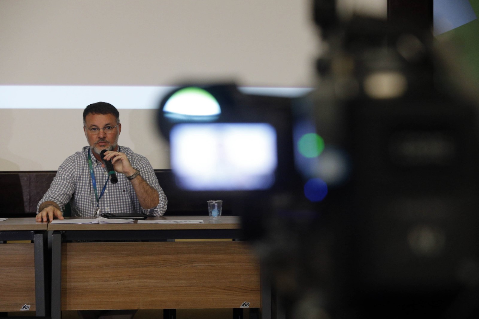 Secretário de Segurança Pública, Wagner Mesquita, em coletiva de imprensa