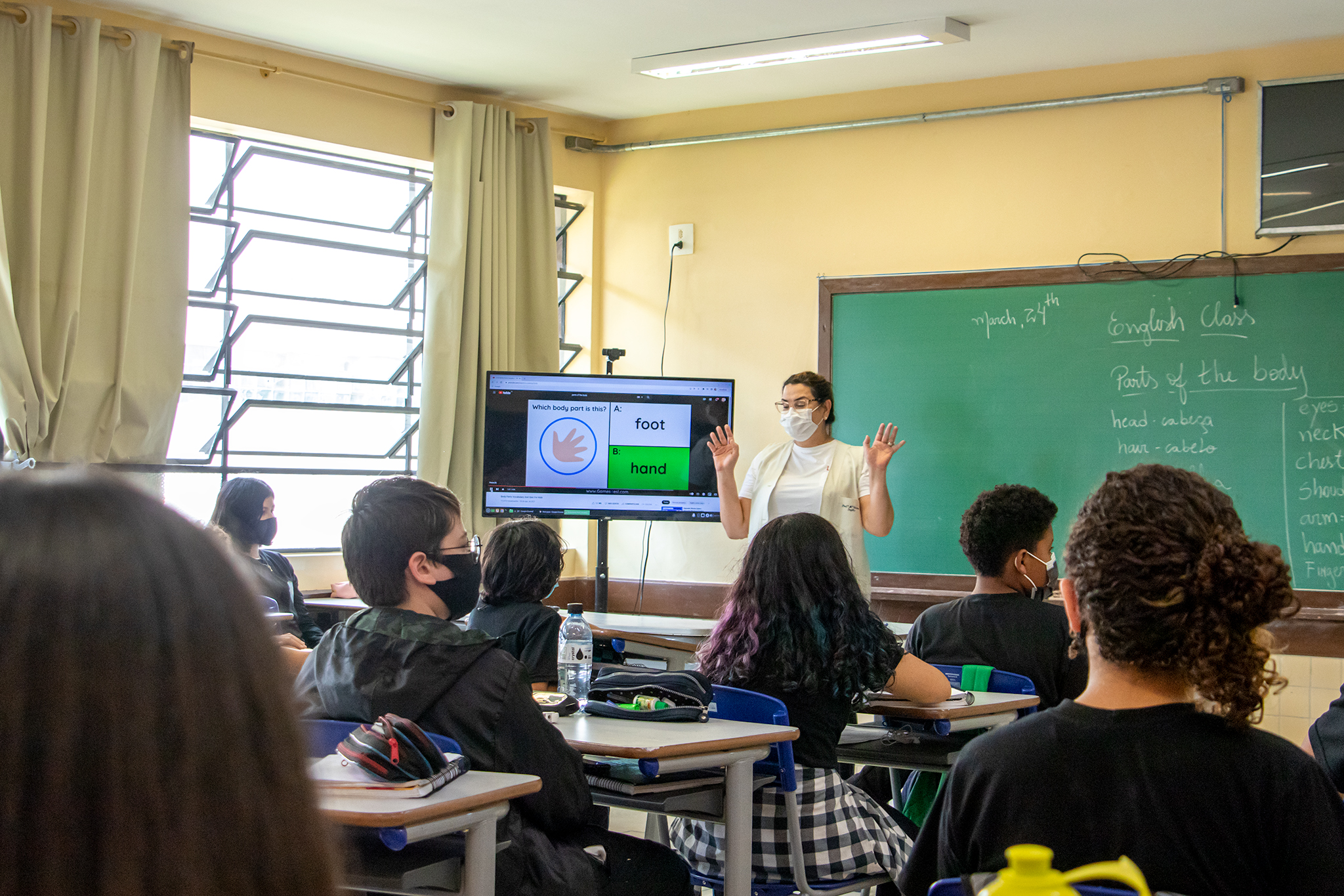 A capacitação é resultado de uma parceria do governo estadual com o Reino Unido, e oferecerá material didático para mais de 400 mil alunos utilizarem nas aulas de Inglês.