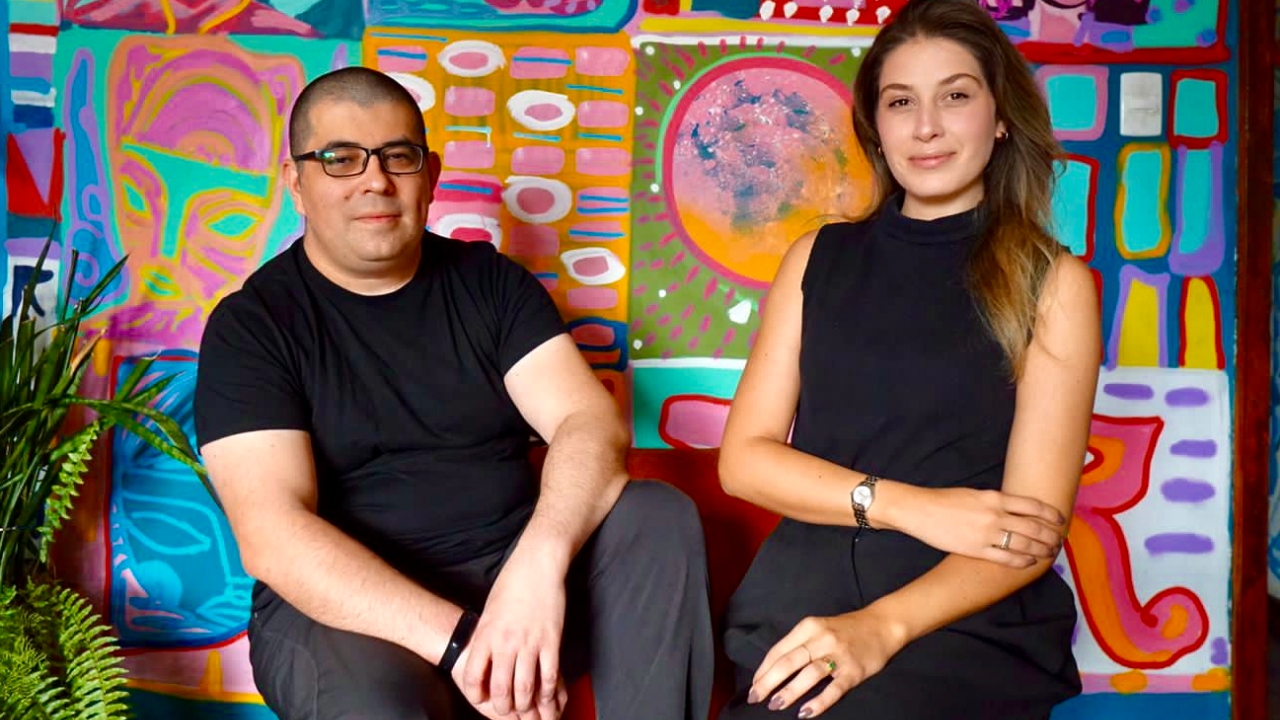 Daniel Ikenaga e Marcela Lachowski, fundadores da FamíliaPro