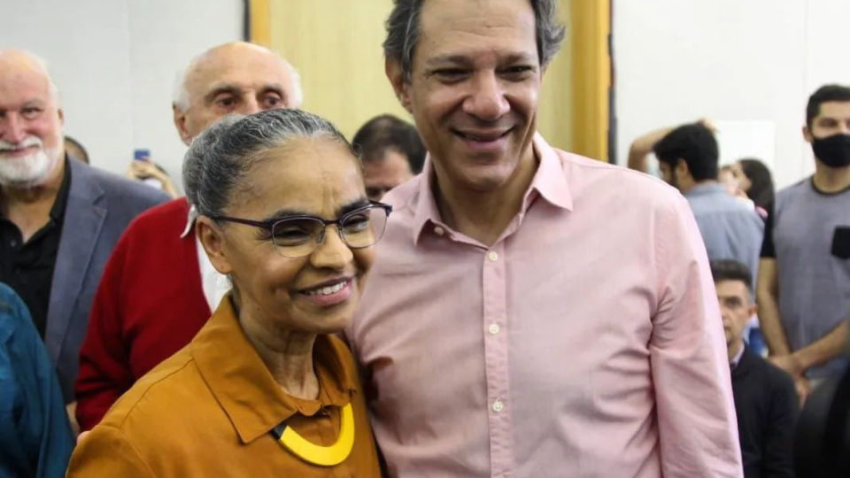 Marina Silva evita declarar apoio a Lula em lançamento de pré-candidatura a deputada federal