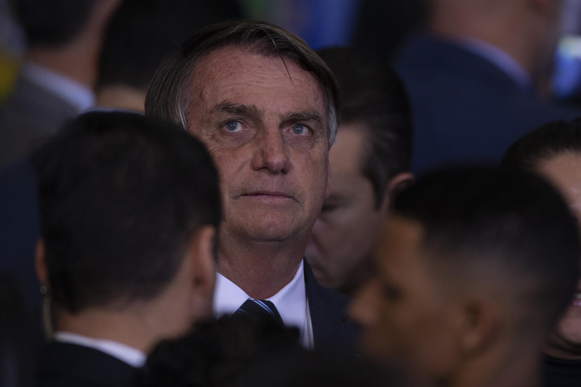 Vista como uma ação eleitoreira pela oposição, a PEC dos Benefícios pode trazer problemas jurídicos à campanha de Jair Bolsonaro