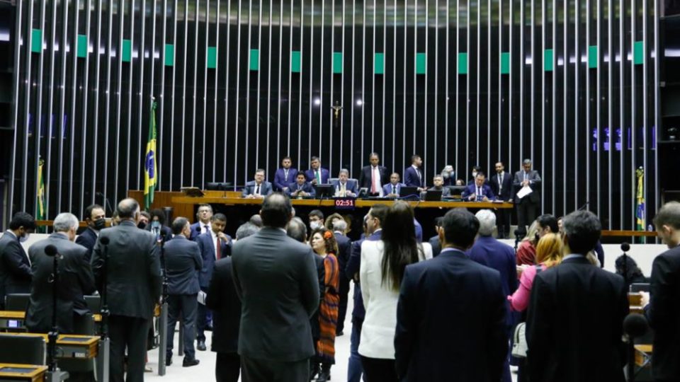 Câmara aprova PEC dos Benefícios
