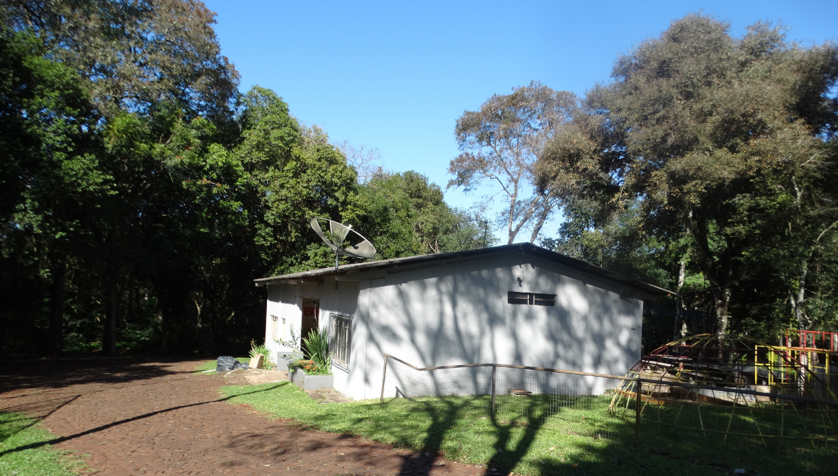 Área externa do salão em que se realizava a festa de aniversário de Marcelo Arruda que acabou em crime em Foz.