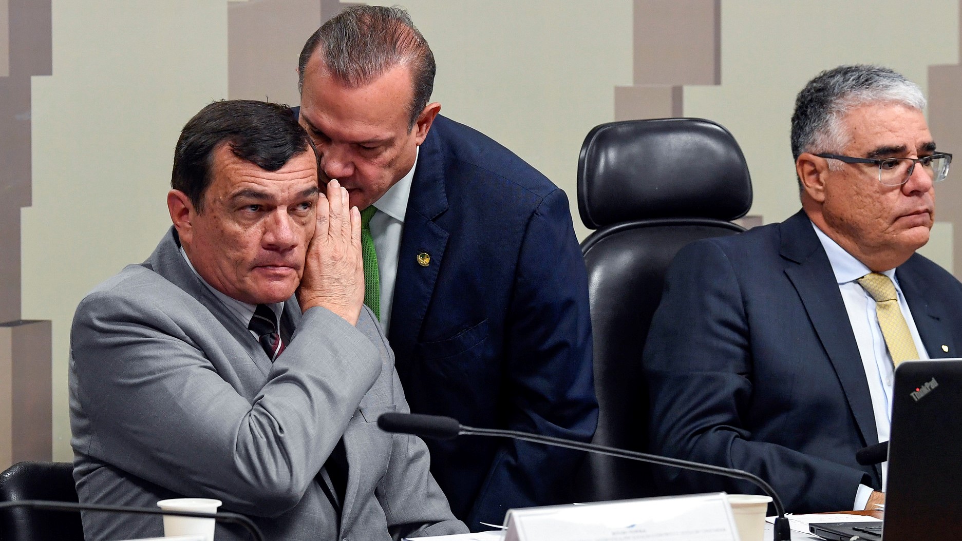 No Senado, ministro Paulo Sérgio Nogueira disse que Forças Armadas querem colaborar para transparência e segurança da votação