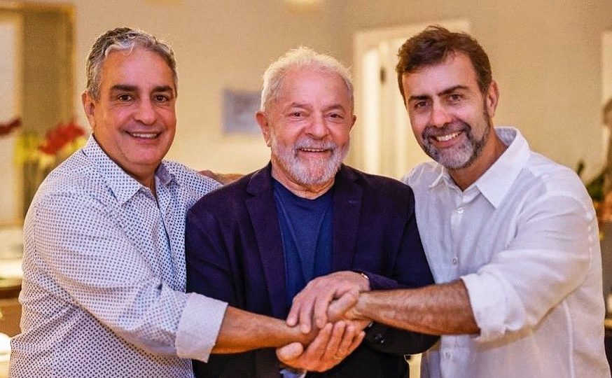 O ex-presidente Lula entre Freixo (PSB) e Ceciliano (PT): lançamento de petista do Rio de Janeiro ao Senado pode implodir aliança