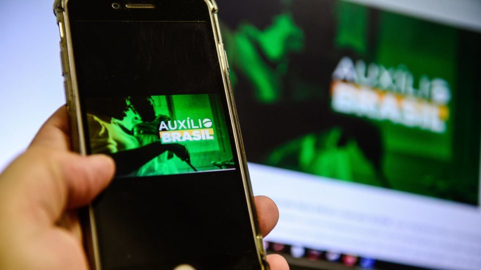 Auxílio Brasil