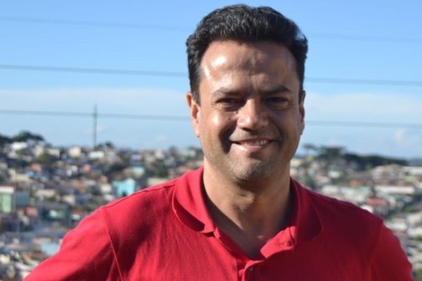 Ivan Bernardo solicitou a candidatura à disputa pelo Palácio Iguaçu na quarta-feira (3). TSE pode julgar o pedido até 12 de setembro