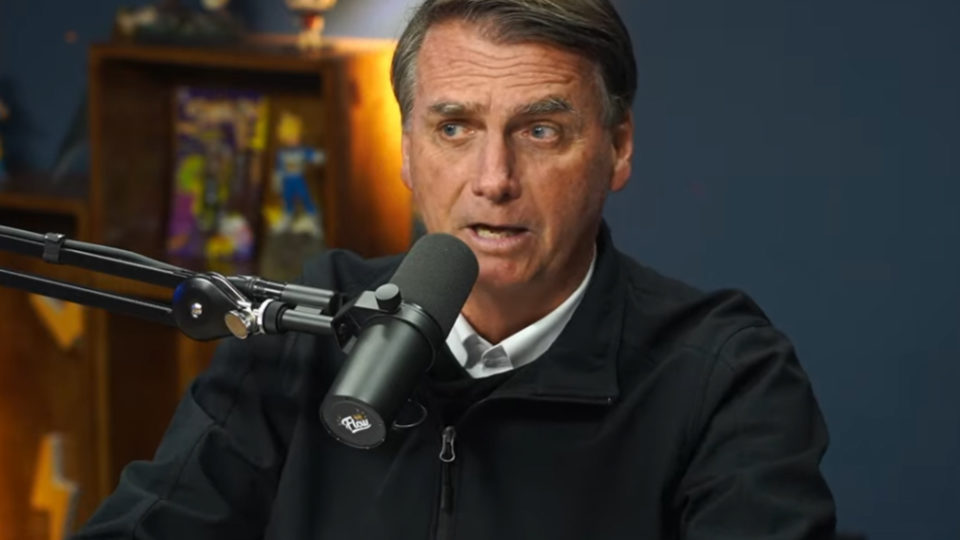 Bolsonaro participa do Flow Podcast; veja principais falas do presidenciável