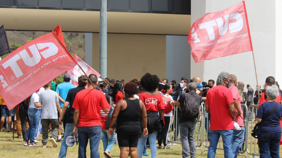 Entidades de esquerda promovem atos contra Bolsonaro em 22 capitais nesta quinta