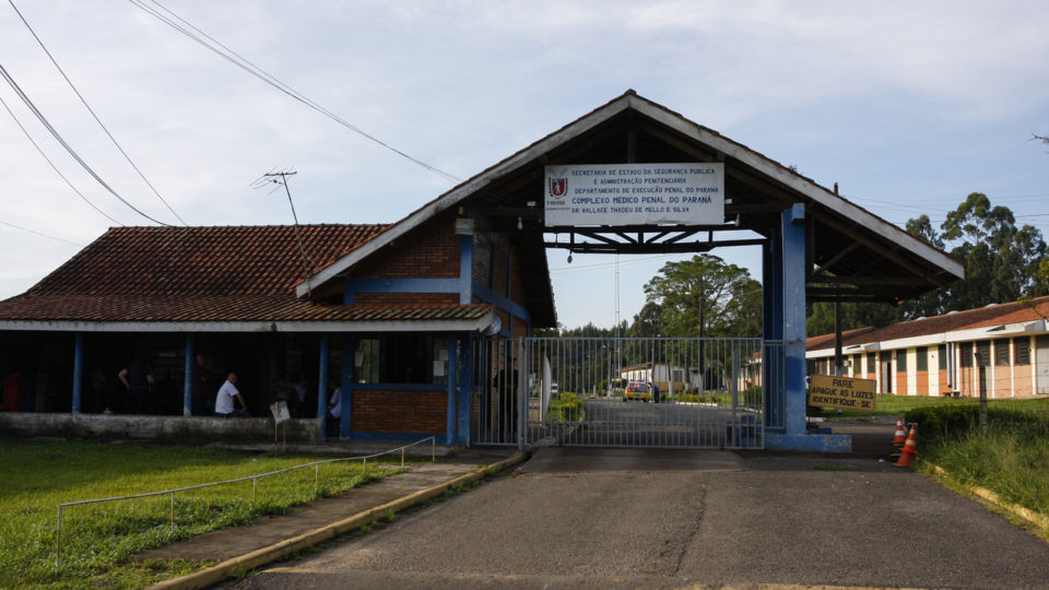 Complexo Médico Penal, em Pinhais, diz não ter estrutura para receber Jorge Guaranho.