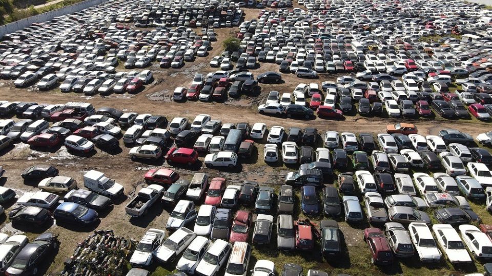 DetranPR 5 grupos têm interesse na licitação de pátios veiculares