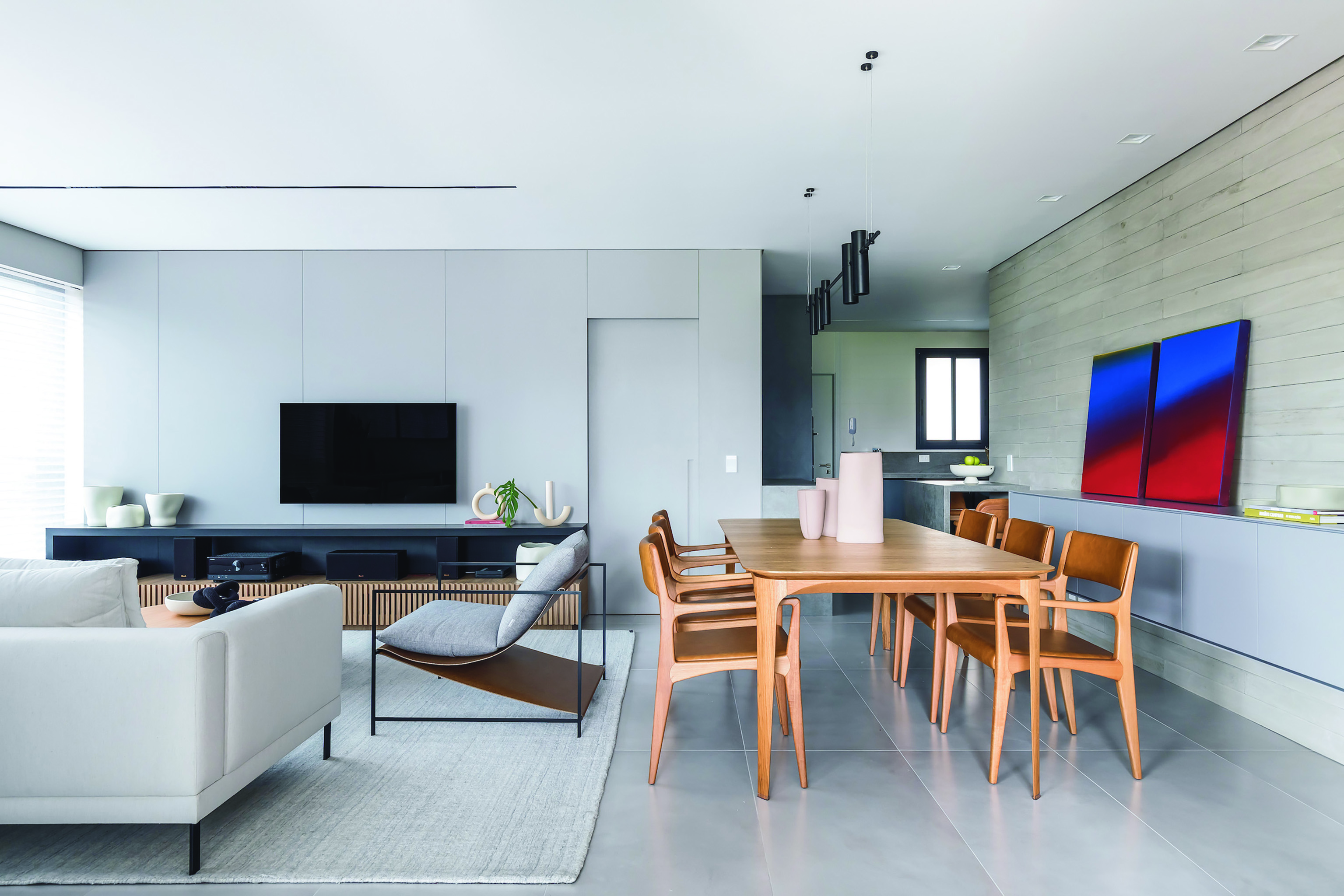 O apartamento do edifício La Serena abriga um casal de médicos, que queria um refúgio para relaxar da rotina agitada de trabalho.