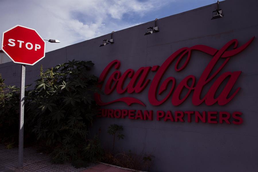 No ano passado, um membro do Free Enterprise Project esteve em uma reunião de acionistas da Coca-Cola, para questionar suas políticas identitárias, como um treinamento de diversidade que sugeria a funcionários "tentar ser menos brancos"; a foto é da planta de Málaga, em 2020