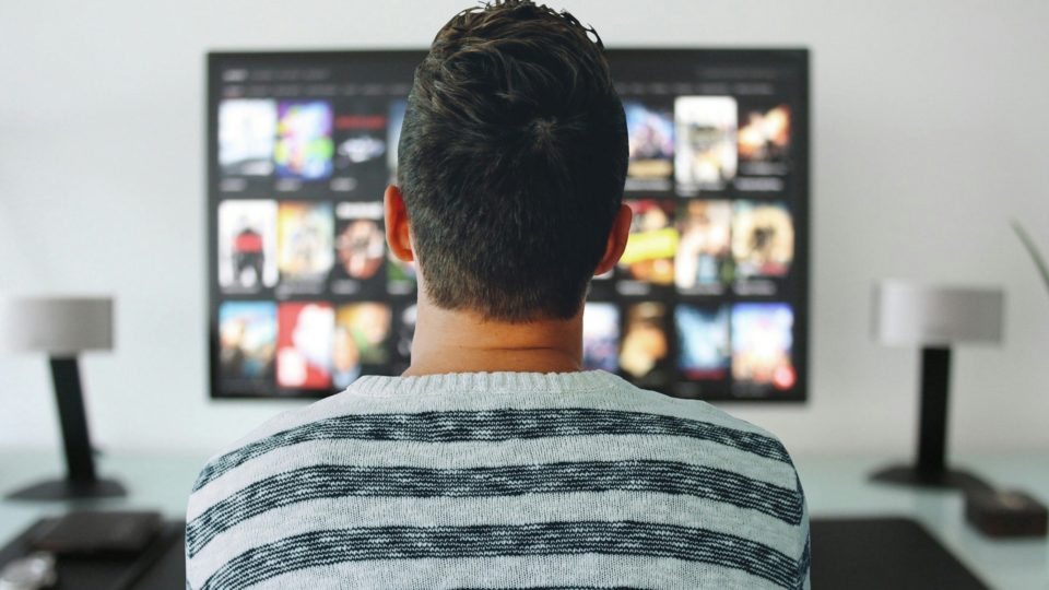 Hoje as marcas chegam ao consumidor por diversos canais e com mensagens específicas em cada um.
