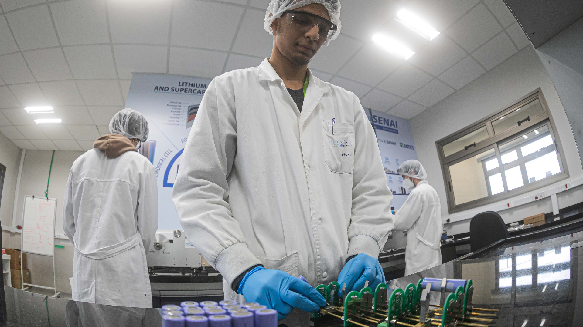 Projeto da Tupy com o Senai Paraná possibilitará o reuso das baterias de íons lítio utilizadas em veículos