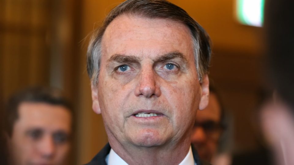 Bolsonaro participa de missa em Brasília na manhã deste domingo