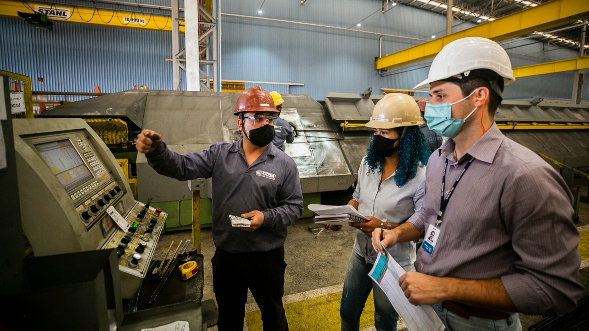 No Indústria + Produtiva, mentores do Senai vão até a indústria e, junto com colaboradores, analisam os pontos de melhoria