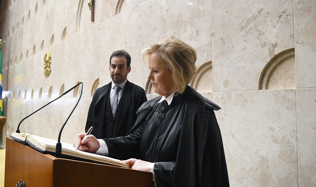 Ministra Rosa Weber ficará no comando do STF até outubro de 2023, quando se aposenta.