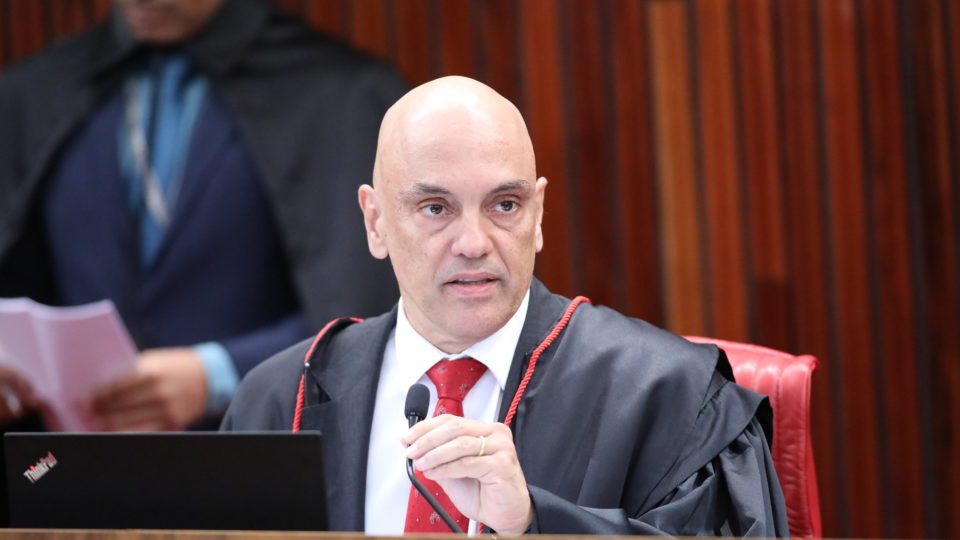 TSE biometria urna eletrônica
