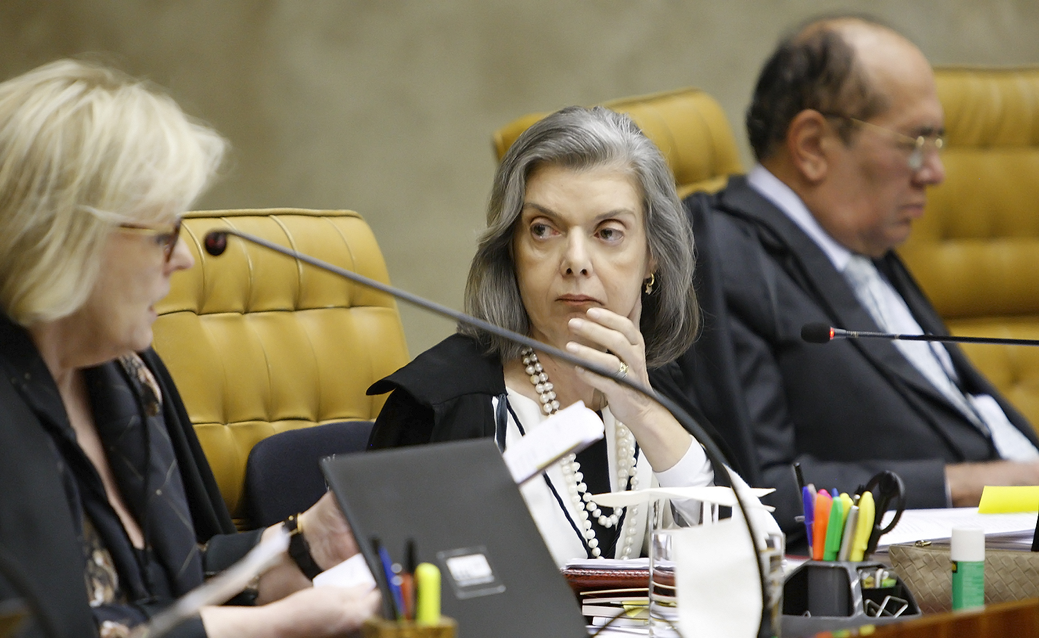 Decisão da ministra Cármen Lúcia tem por base o fato de já haver inquérito sobre o caso em andamento no STF.