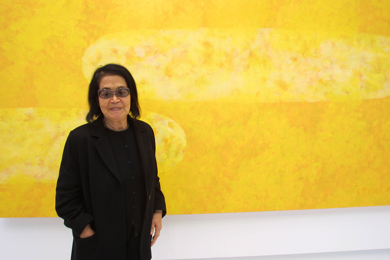 Tomie Ohtake posa para a Gazeta do Povo em 2004